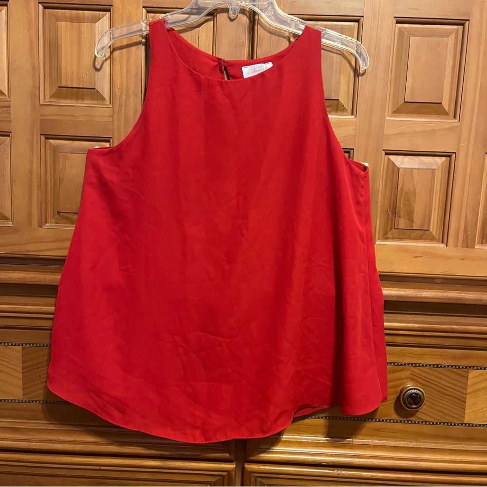 Vibrant Red Boxy Sleeveless Tank Top Size M In a Good Condition!